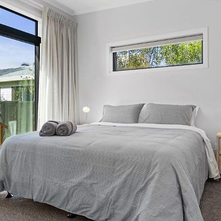 Recline On Leo Villa Waihi Exterior photo